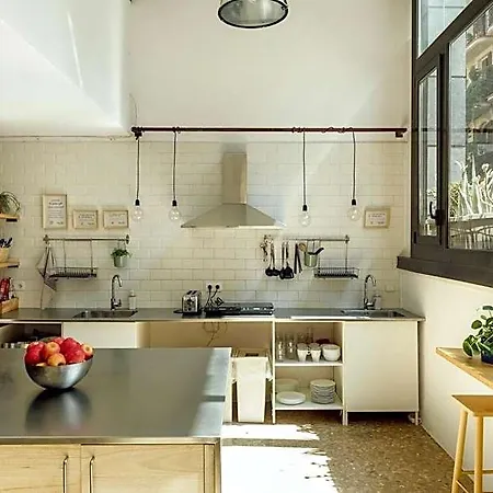 Casa Jam Hostel Barcelona